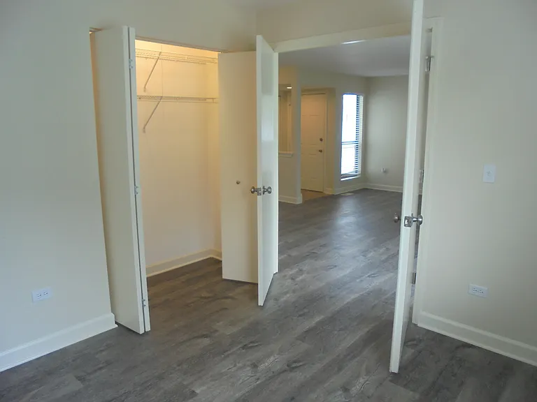 137 Manchester Ct — Photo 19