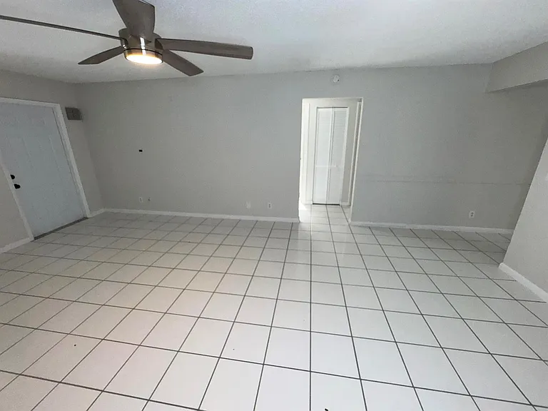 3854 Van Cott St #3854 — Photo 9