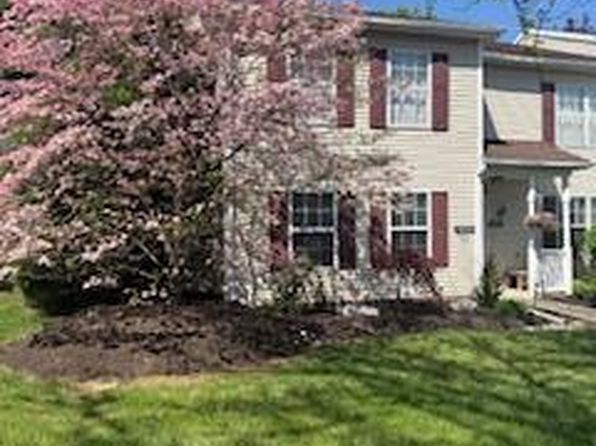 1607 Briarwood Ln #A