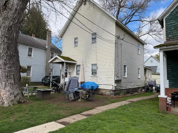 12 121/2 S Irvine St #6, Warren, PA 16365