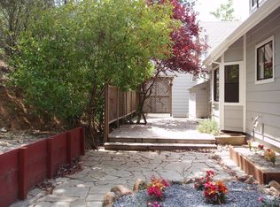 11045 Karen Ln, Penn Valley, CA 95946