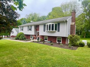 39 Mariner Cir, Trumbull, CT 06611