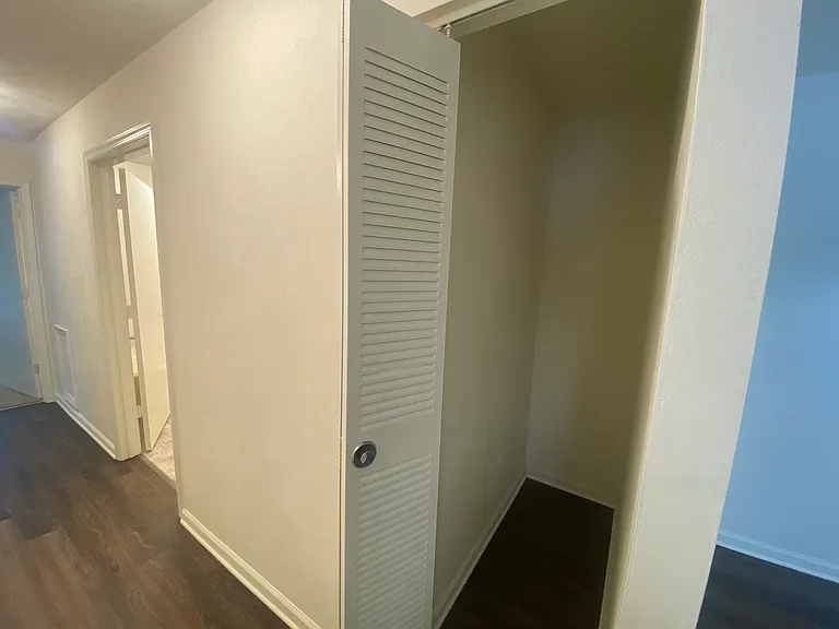 Princeton Circle West Apartments — Photo 48