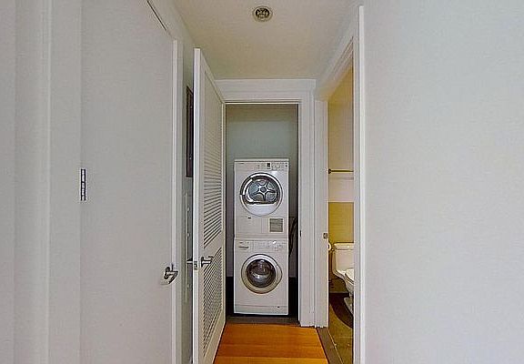 5th image of 12-22 30th Ave APT 3E