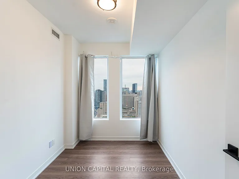 319 Jarvis St #3702 — Photo 5