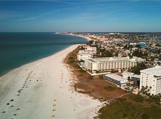 200 120th Ave W, Treasure Island, FL 33706