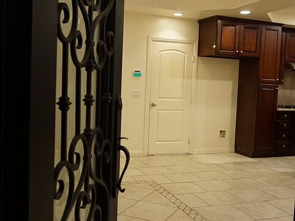 3rd image of 225 Junipero Serra Dr