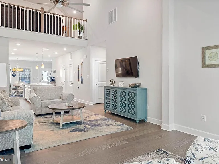 33776 Freeport Dr — Photo 13
