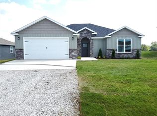 248 SE 141st Rd, Warrensburg, MO 64093