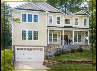 109 Melody Ln SW, Vienna, VA 22180