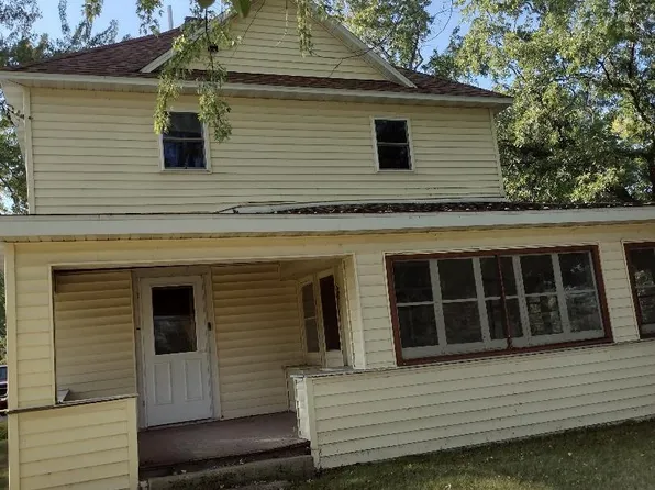 381 S Pelican Ave, Vergas, MN 56587