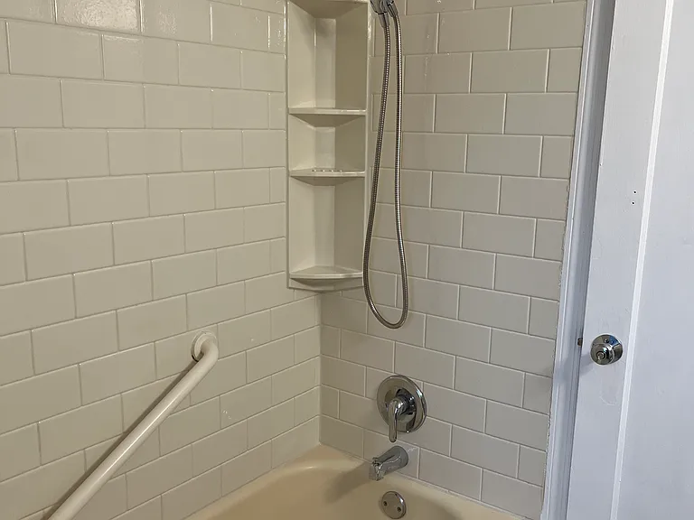 1001 S Main St #A — Photo 52