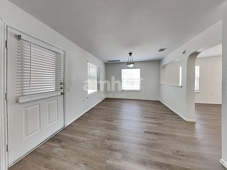 13801 Briarcreek Loop — Photo 4