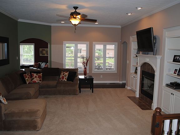 Family Room - Frieze Carpet