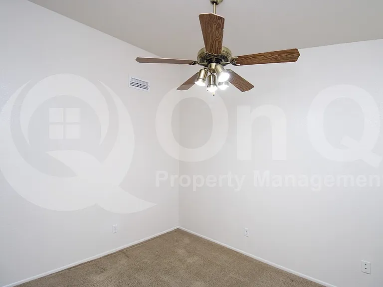 4522 E Muriel Dr — Photo 10