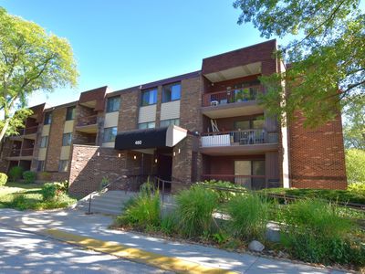 460 Raintree Ct Unit 3Q, Glen Ellyn, IL, 60137