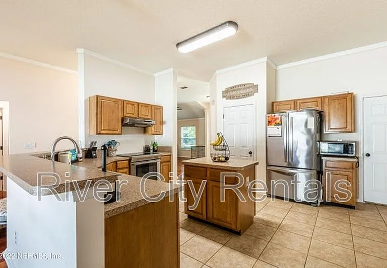 2848 Pebblewood Ln — Photo 10