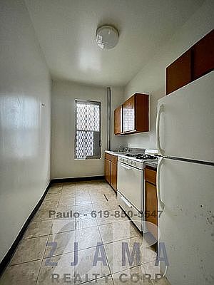 3rd image of 1 Parade Pl #12