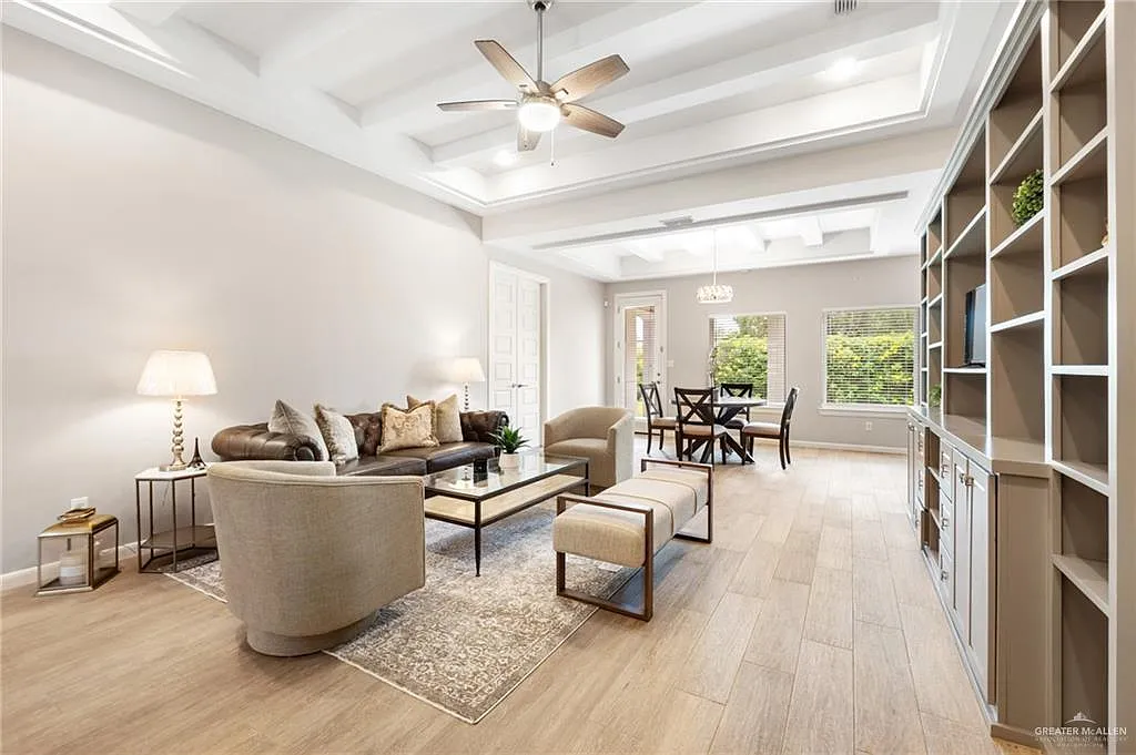 3 bed, 2.5 bath, 2029 sqft, $3,750 — Photo 3