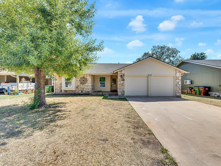 519 Yucca Dr — Photo 29