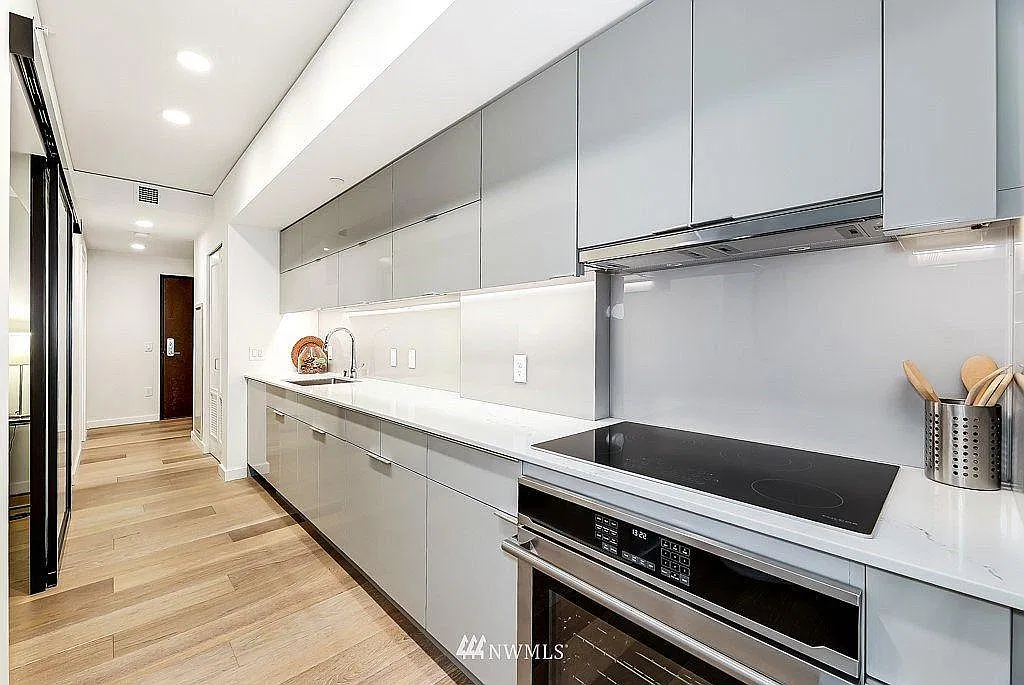 1 bed, 550 sqft, $1,840 — Photo 1