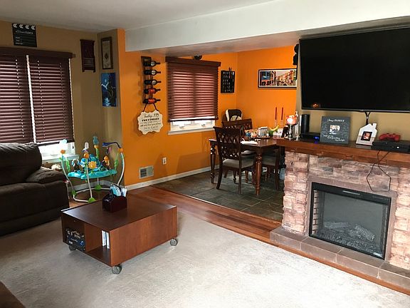 2nd image of 687A Barlow Ave