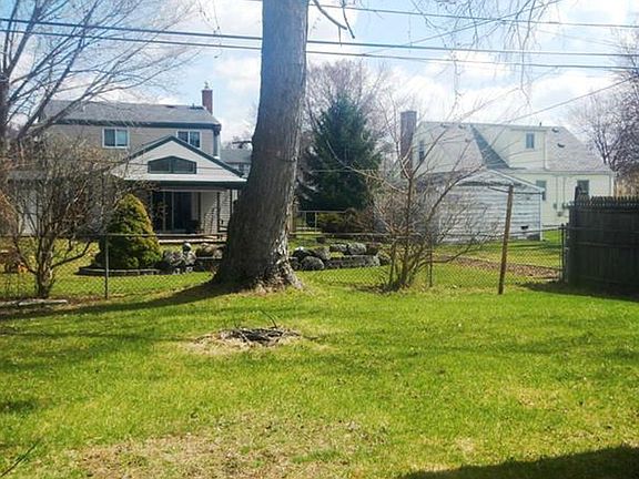 8ft privacy fence added
