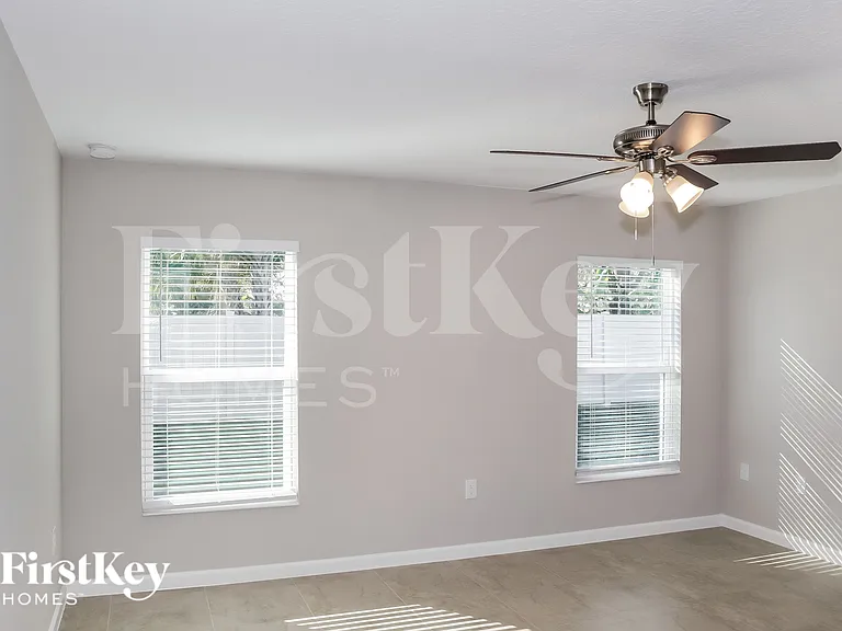 445 Earhart Dr — Photo 9