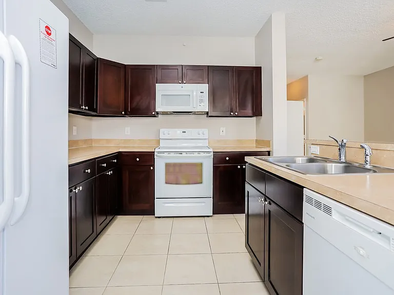 1213 NW 159th Ln — Photo 6