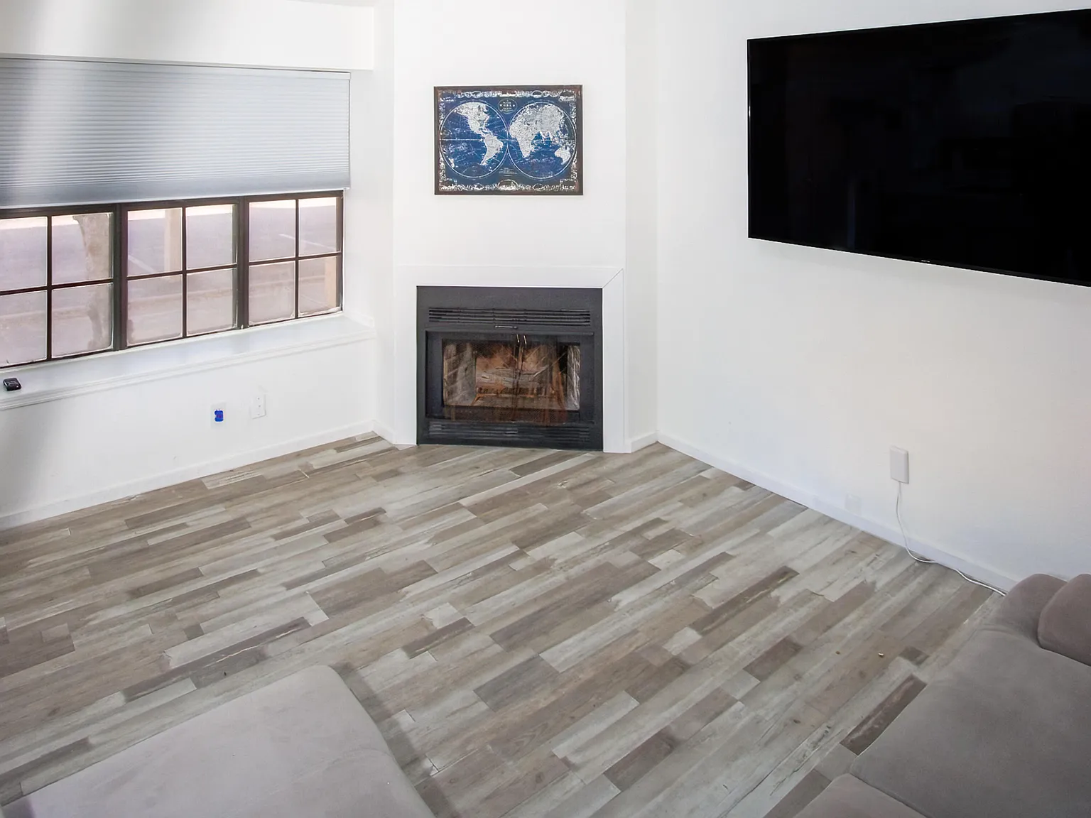 3 bed, 2.5 bath, 1196 sqft, $2,400 — Photo 4