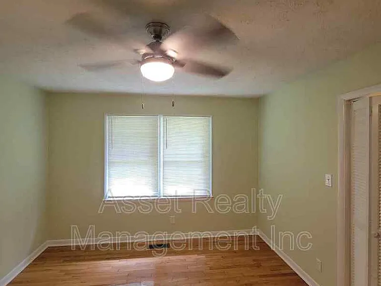 201 Farlow Dr — Photo 9