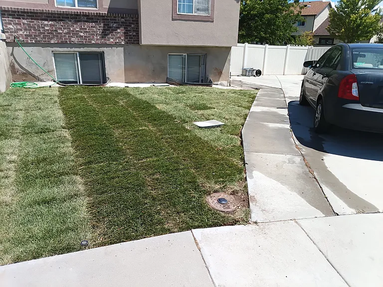 2090 W Theresa Cv — Photo 28