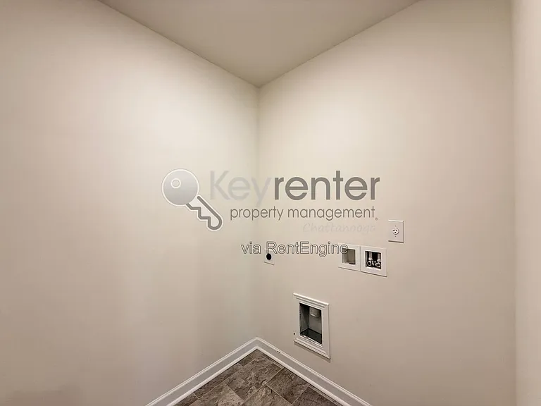 81 Draft St — Photo 19