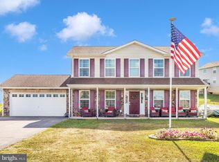 7 Spyglass Dr, Martinsburg, WV 25403