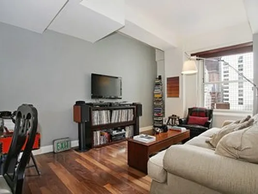 Sold by Citi Habitats | media 9