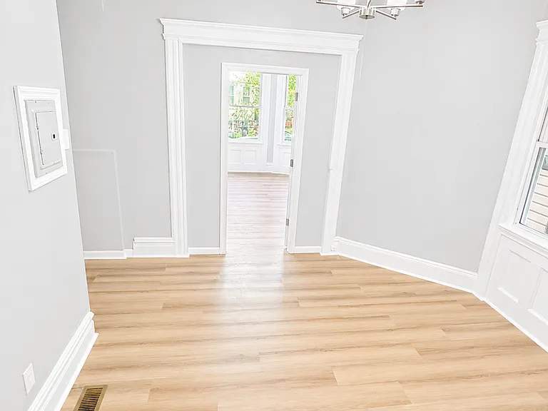 369 S 19th St #1 — Photo 11
