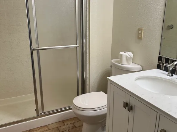 618 Robert Ave, Ripon, CA 95366