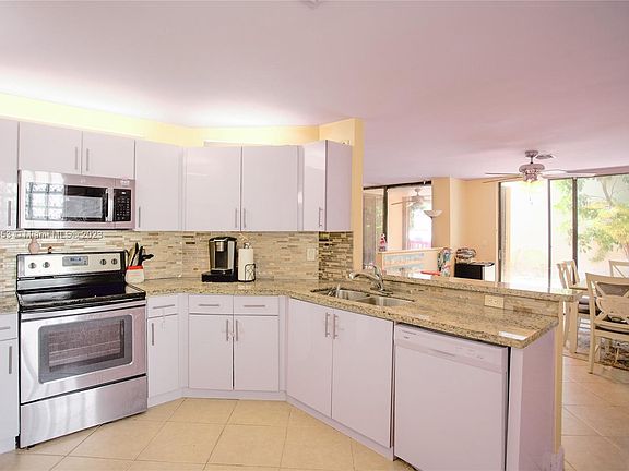5th image of 10657 NW 16th Ct