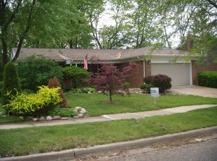 2160 Steeplechase Dr, Ann Arbor, MI
