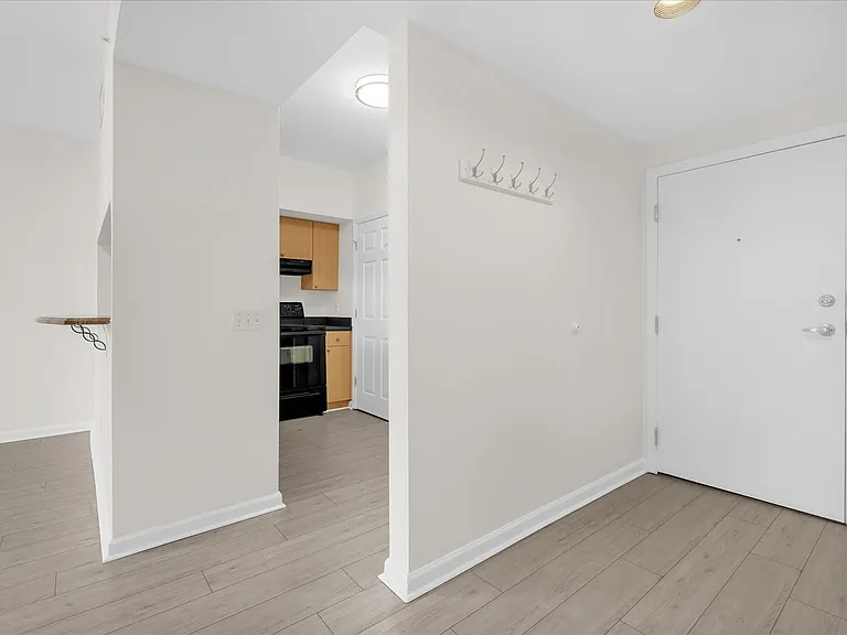 322 E Central Blvd #606 — Photo 11