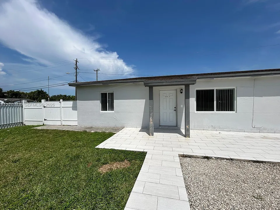821 NW 1st Ave #B