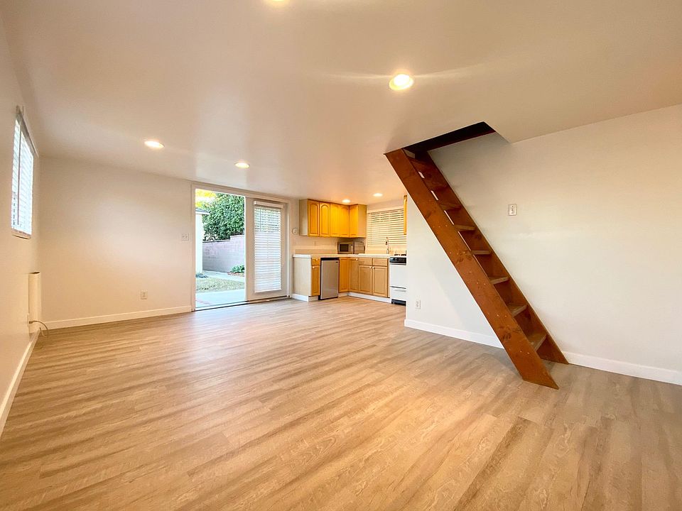 1st image of 2439 Cabrillo Ave