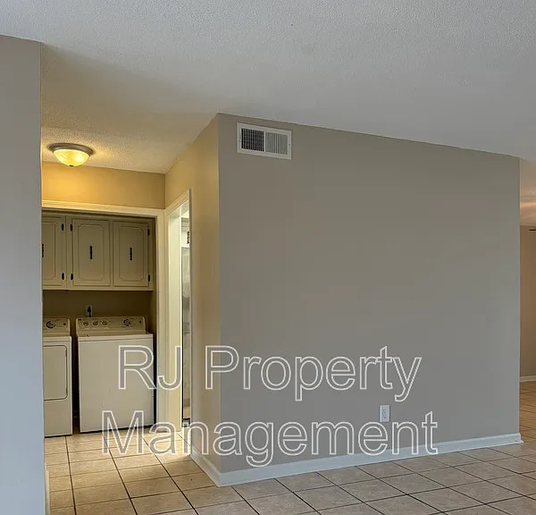 3400 Lord Dunmore Cv — Photo 12