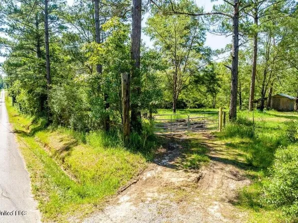6101 Waltman Rd, Vancleave, MS 39565