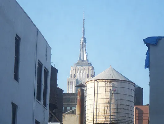 Sold by Manhattan Homes | media 6