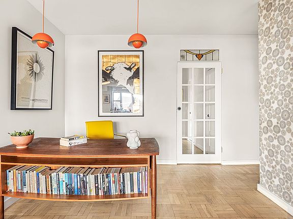 5th image of 34 Plaza St E APT 809