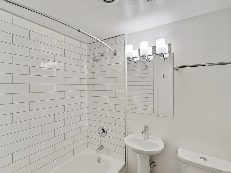 1224 Balmoral Rd #43 — Photo 9
