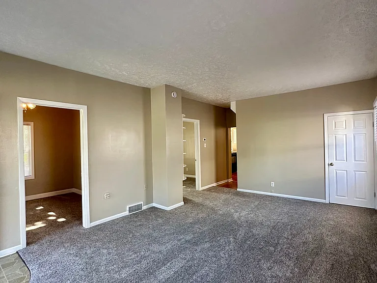 2944 Arbor St — Photo 6