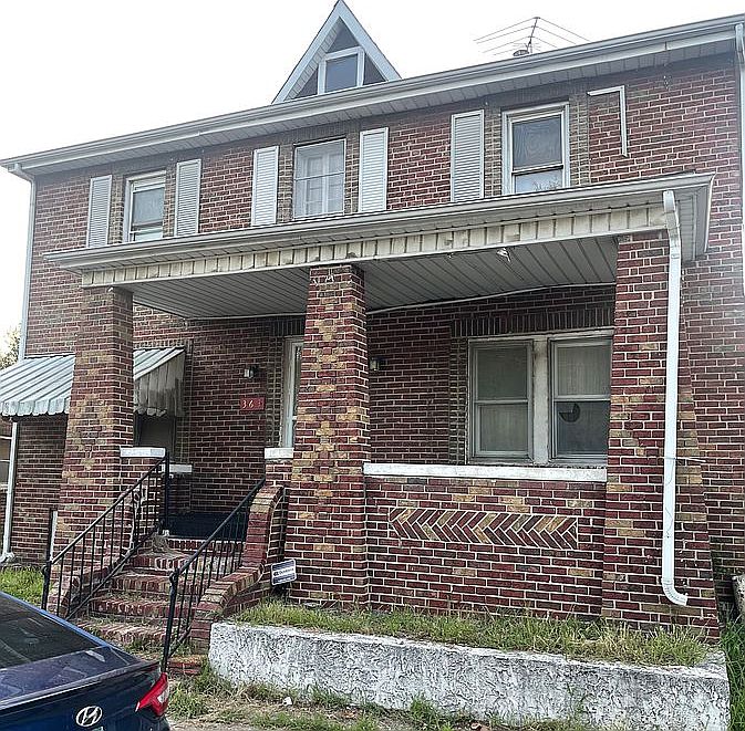 1st image of 363 S 17th St