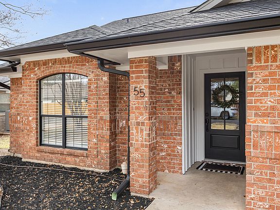 5th image of 55 Wisteria St